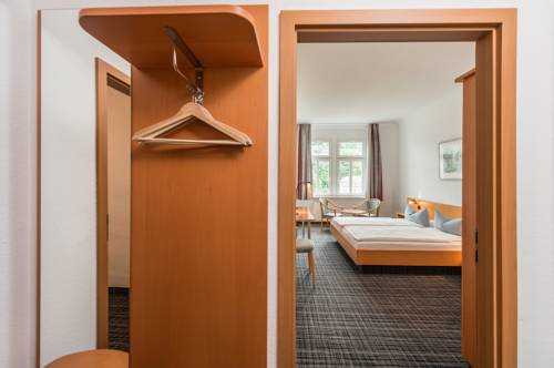 Imagen de la habitación del Hotel City, Eisenach. Foto 8