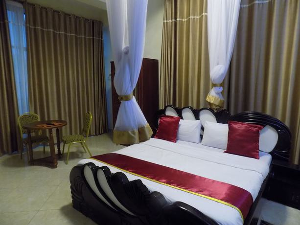 Imagen de la habitación del Hotel City Entry. Foto 13