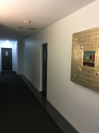 Imagen de los interiores del Hotel City Escape 3bd In Adelaides East End 6. Foto 17