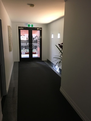 Imagen de los interiores del Hotel City Escape 3bd In Adelaides East End 6. Foto 19