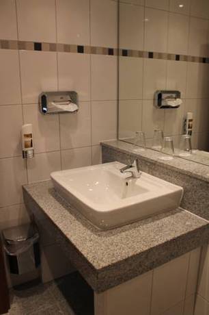 Imagen de la habitación del Hotel City Essen. Foto 3