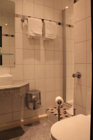 Imagen de la habitación del Hotel City Essen. Foto 5