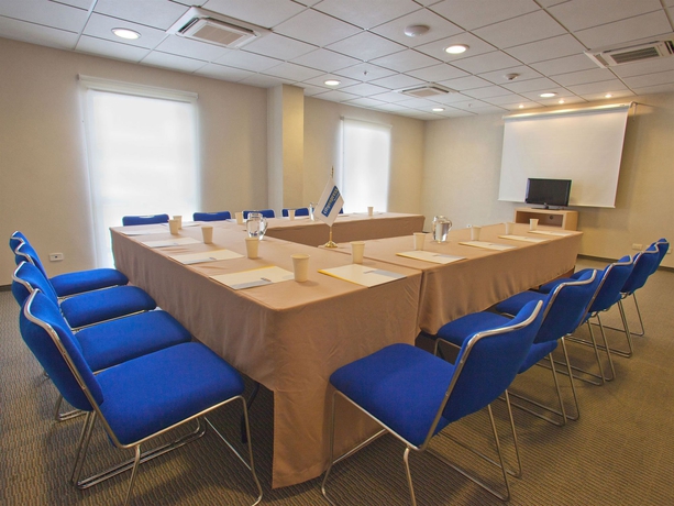 Imagen de los interiores del Hotel City Express By Marriott Campeche. Foto 12