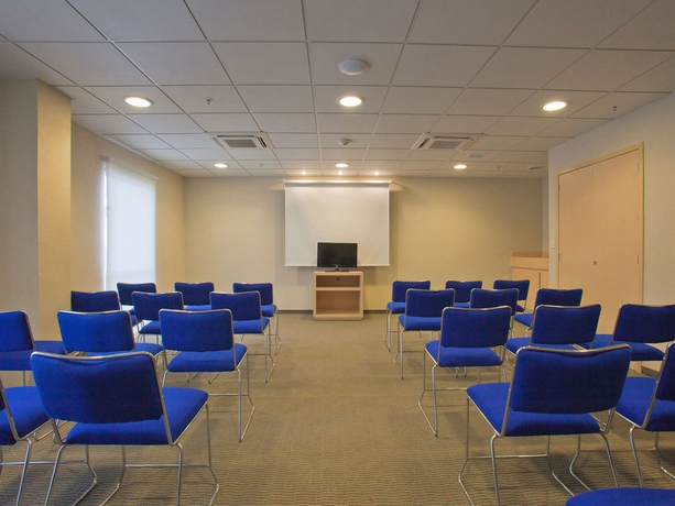 Imagen de los interiores del Hotel City Express By Marriott Campeche. Foto 14