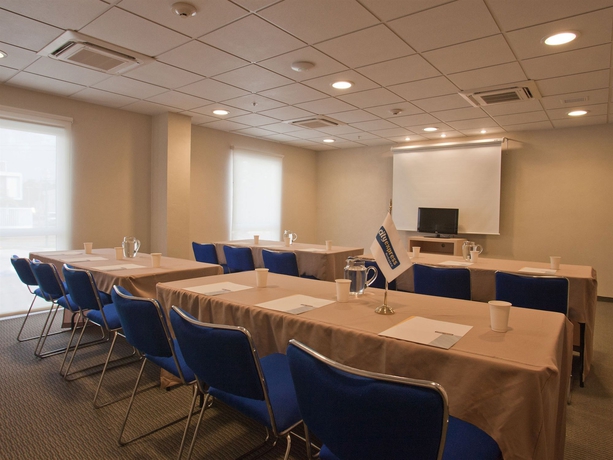 Imagen de los interiores del Hotel City Express By Marriott Campeche. Foto 15