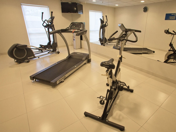 Imagen de los interiores del Hotel City Express By Marriott Campeche. Foto 16