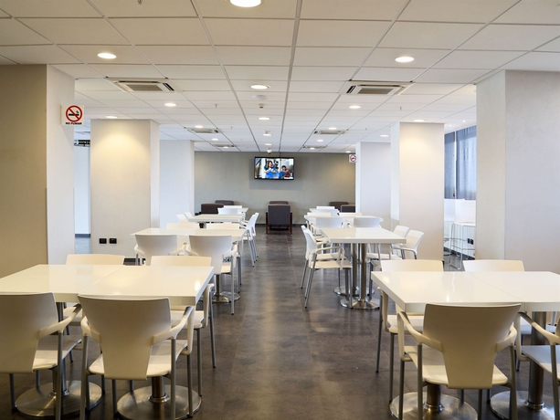 Imagen del bar/restaurante del Hotel City Express By Marriott Cananea. Foto 3