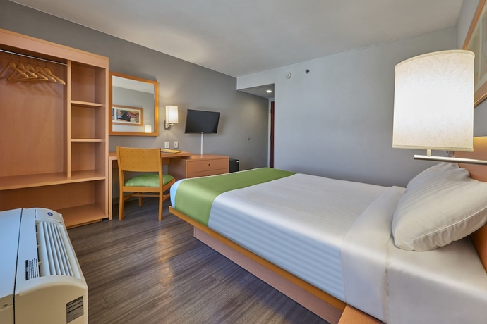 Imagen de la habitación del Hotel City Express By Marriott Celaya Parque. Foto 10