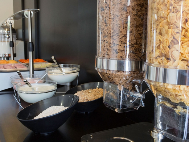 Imagen del bar/restaurante del Hotel City Express By Marriott Chetumal. Foto 9