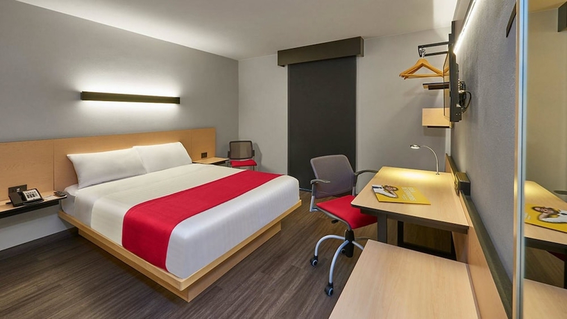 Imagen de la habitación del Hotel City Express By Marriott Ciudad De M&eacute;xico La Raza. Foto 9