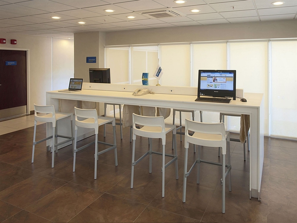 Imagen de los interiores del Hotel City Express By Marriott Ciudad Obreg&oacute;n. Foto 14