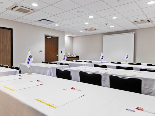 Imagen de los interiores del Hotel City Express By Marriott Ciudad Victoria. Foto 14