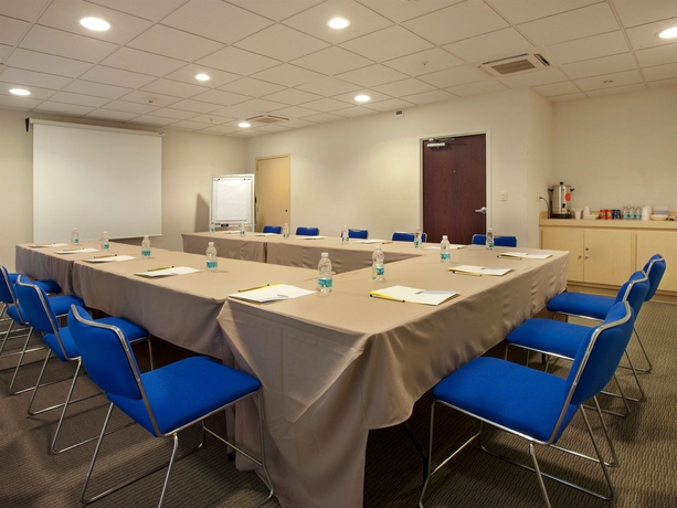 Imagen de los interiores del Hotel City Express By Marriott Culiacán. Foto 11