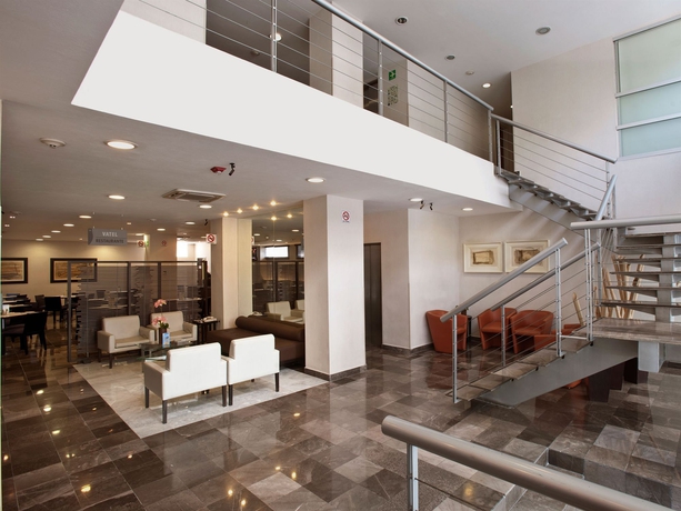 Imagen de los interiores del Hotel City Express By Marriott Ebc Reforma. Foto 15