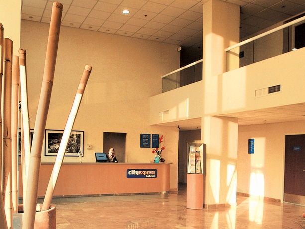 Imagen de los interiores del Hotel City Express By Marriott Irapuato. Foto 9