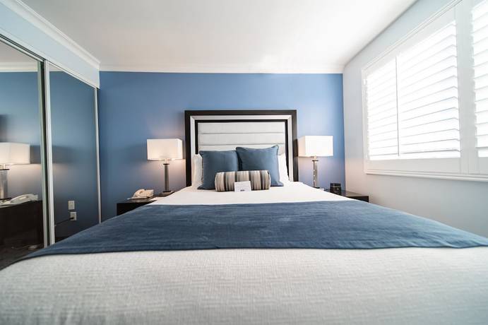 Imagen de la habitación del Hotel City Express By Marriott Manhattan Beach. Foto 9