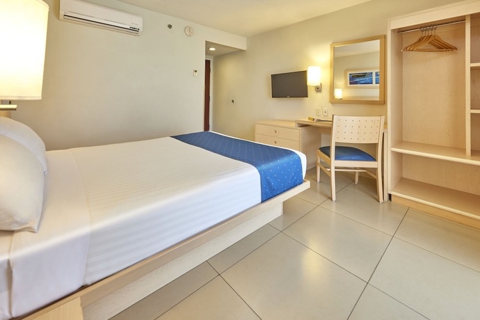 Imagen de la habitación del Hotel City Express By Marriott Manzanillo. Foto 7
