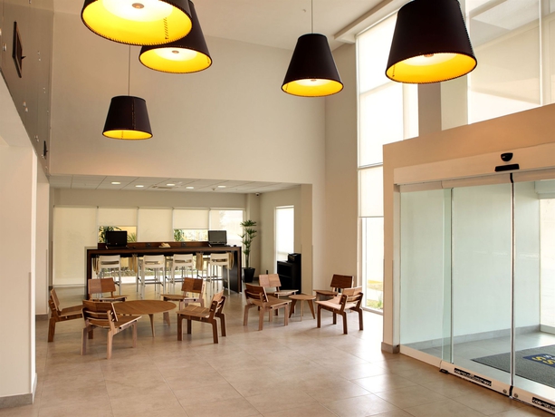 Imagen de los interiores del Hotel City Express By Marriott Monterrey Norte. Foto 12