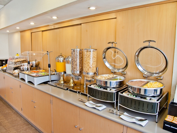 Imagen del bar/restaurante del Hotel City Express By Marriott Monterrey Santa Catarina. Foto 5