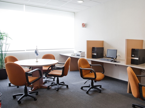 Imagen de los interiores del Hotel City Express By Marriott Monterrey Santa Catarina. Foto 11