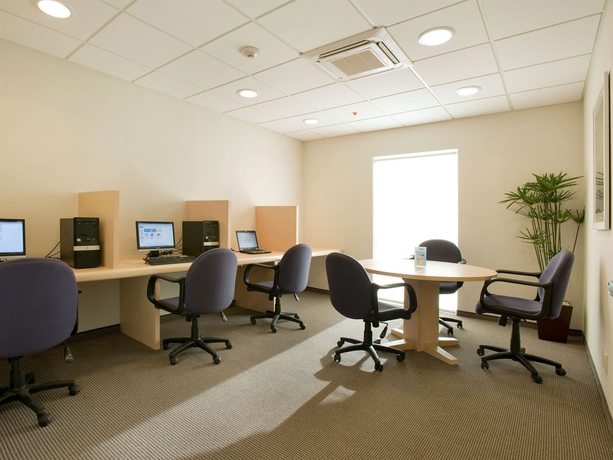 Imagen de los interiores del Hotel City Express By Marriott Nogales. Foto 11