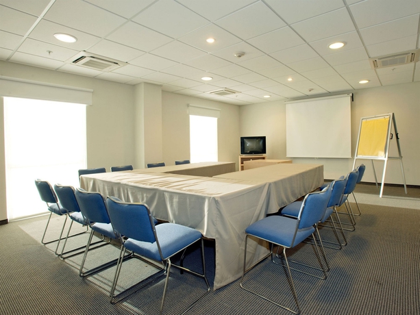 Imagen de los interiores del Hotel City Express By Marriott Nogales. Foto 15