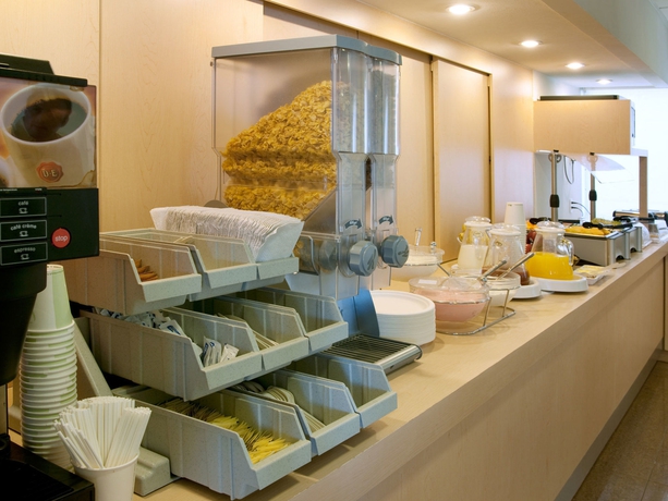 Imagen del bar/restaurante del Hotel City Express By Marriott Nogales. Foto 3