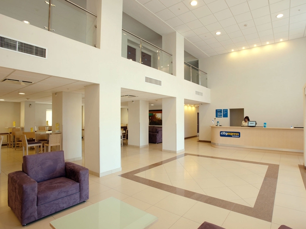 Imagen de los interiores del Hotel City Express By Marriott Nogales. Foto 16