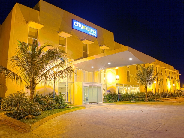 Imagen general del Hotel City Express By Marriott Playa Del Carmen. Foto 4