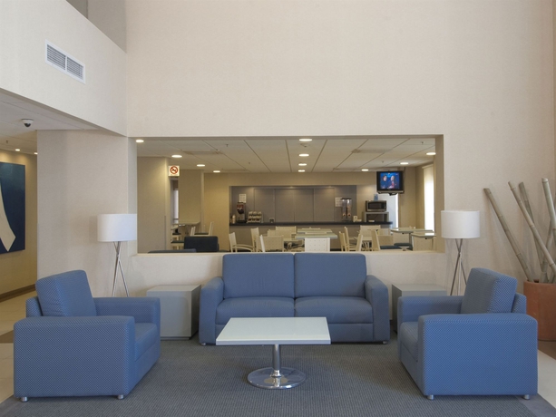 Imagen de los interiores del Hotel City Express By Marriott Puebla Angelopolis. Foto 9