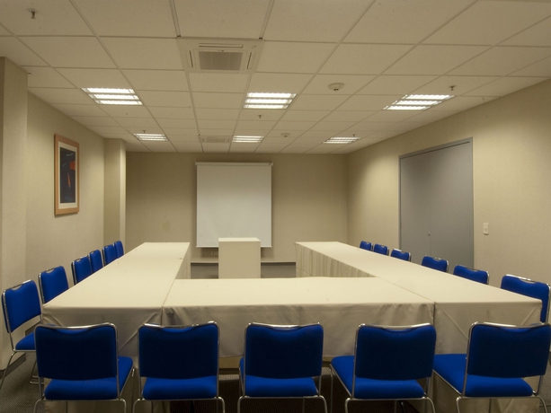 Imagen de los interiores del Hotel City Express By Marriott Puebla Angelopolis. Foto 10