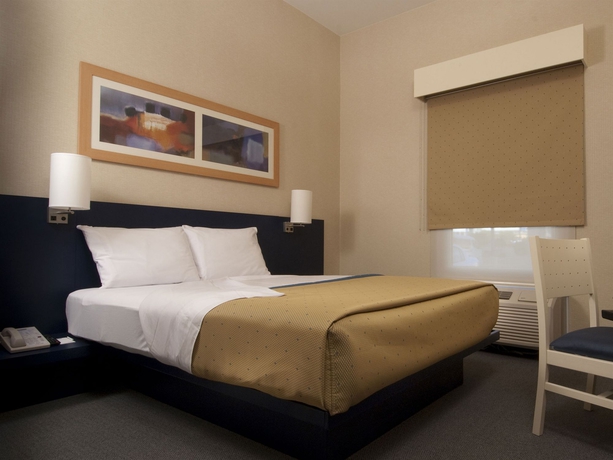 Imagen de la habitación del Hotel City Express By Marriott Puebla Angelopolis. Foto 7