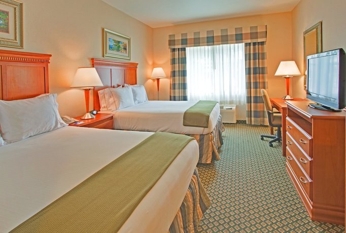 Imagen de la habitación del Hotel City Express By Marriott Rancho Cucamonga. Foto 4