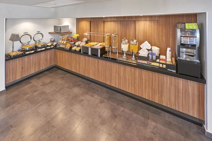 Imagen del bar/restaurante del Hotel City Express By Marriott Reynosa Aeropuerto. Foto 4