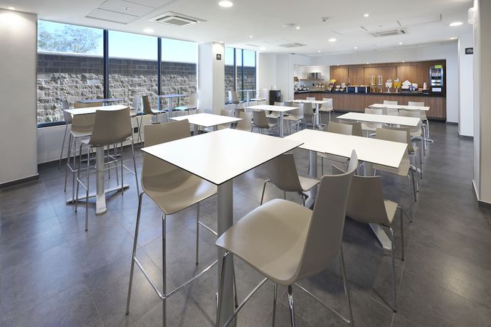 Imagen del bar/restaurante del Hotel City Express By Marriott Reynosa Aeropuerto. Foto 7