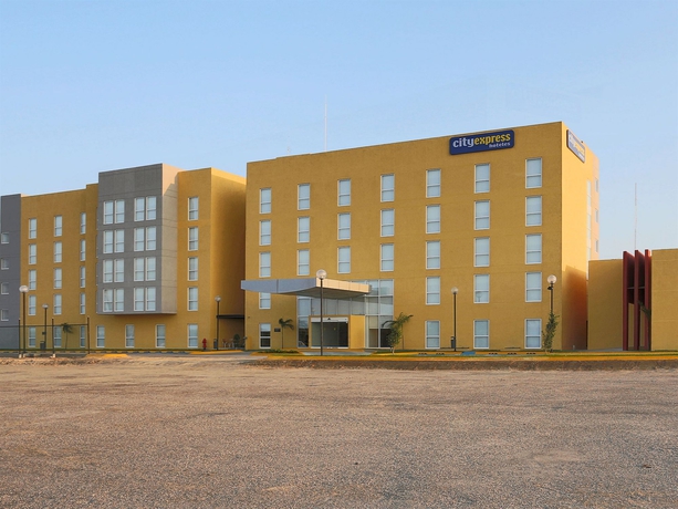 Imagen de los exteriores del Hotel City Express By Marriott Salina Cruz. Foto 12