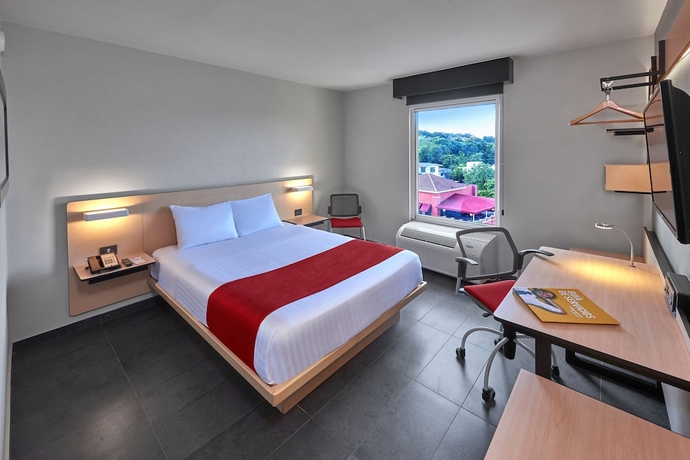 Imagen de la habitación del Hotel City Express By Marriott Tampico. Foto 5