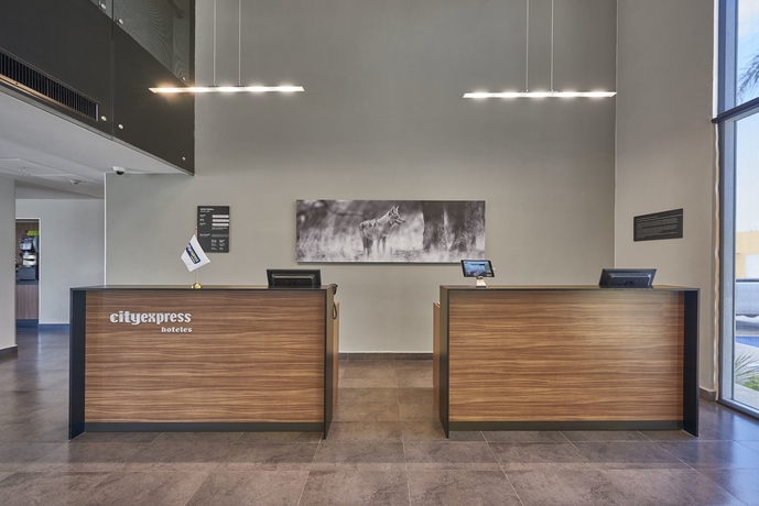 Imagen de los interiores del Hotel City Express By Marriott Tepic. Foto 16