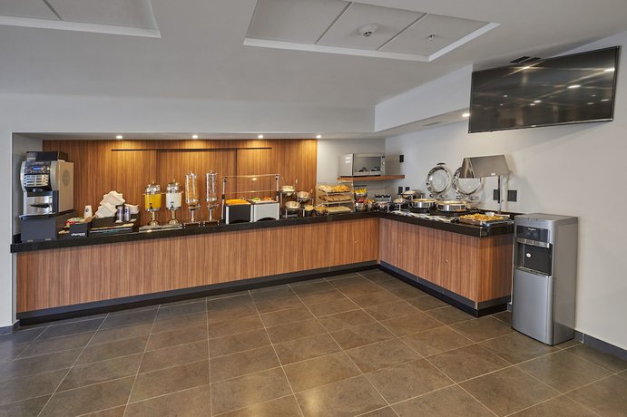 Imagen del bar/restaurante del Hotel City Express By Marriott Tlalnepantla. Foto 2