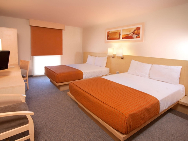 Imagen general del Hotel City Express By Marriott Torre&oacute;n. Foto 9