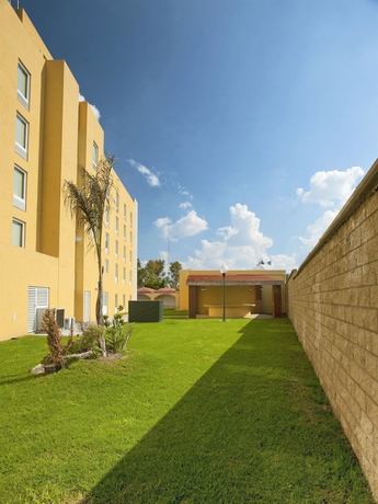 Imagen de los exteriores del Hotel City Express By Marriott Tula. Foto 9