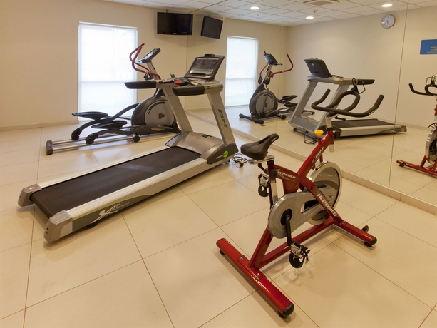 Imagen de los interiores del Hotel City Express By Marriott Xalapa. Foto 9