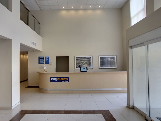 Imagen de los interiores del Hotel City Express By Marriott Xalapa. Foto 13