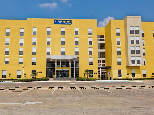 Imagen de los exteriores del Hotel City Express Cdmx Plaza Central. Foto 12