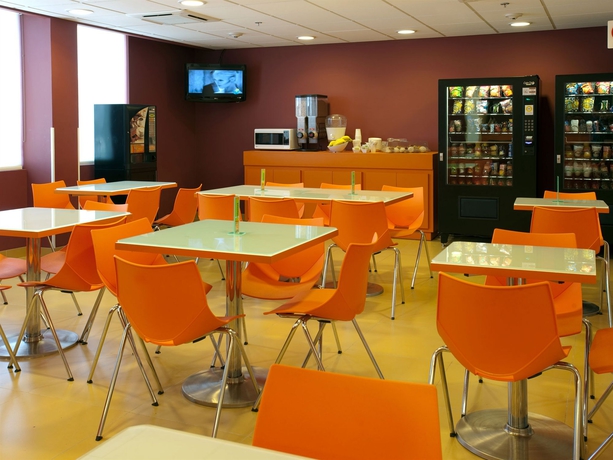 Imagen del bar/restaurante del Hotel City Express Junior By Marriott Ciudad Juarez Consulado. Foto 5