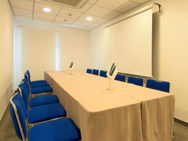 Imagen de los interiores del Hotel City Express Junior By Marriott Mexicali. Foto 15