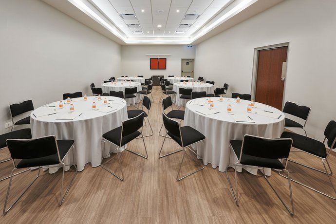 Imagen de los interiores del Hotel City Express Junior By Marriott San Luis Potosi Carranza. Foto 18