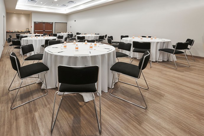 Imagen de los interiores del Hotel City Express Junior By Marriott San Luis Potosi Carranza. Foto 19