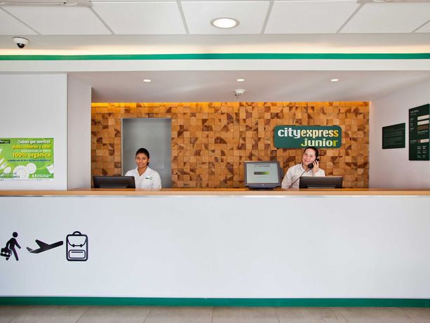 Imagen de la habitación del Hotel City Express Junior By Marriott San Luis Potosi Carranza. Foto 10