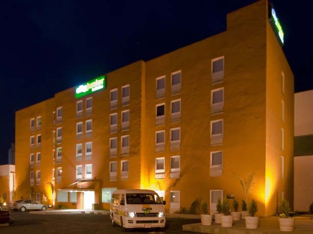 Imagen general del Hotel City Express Junior By Marriott Toluca Aeropuerto. Foto 4